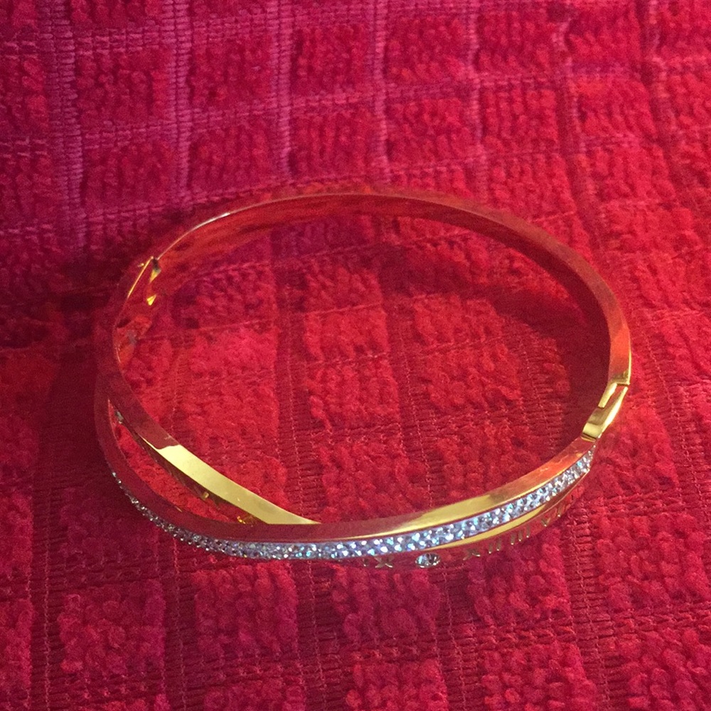 Diamond bangle